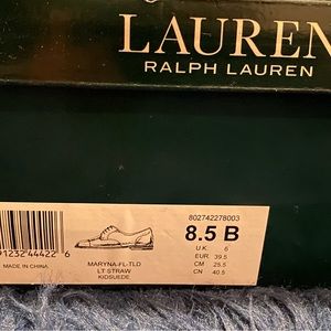 Lauren Ralph Lauren Ladies Kidsuede Shoes. Never worn. Size 8.5.